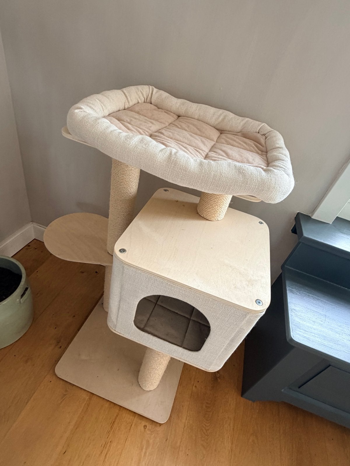 Krabpaal en klimhuisje voor katten, Ophalen, Gebruikt