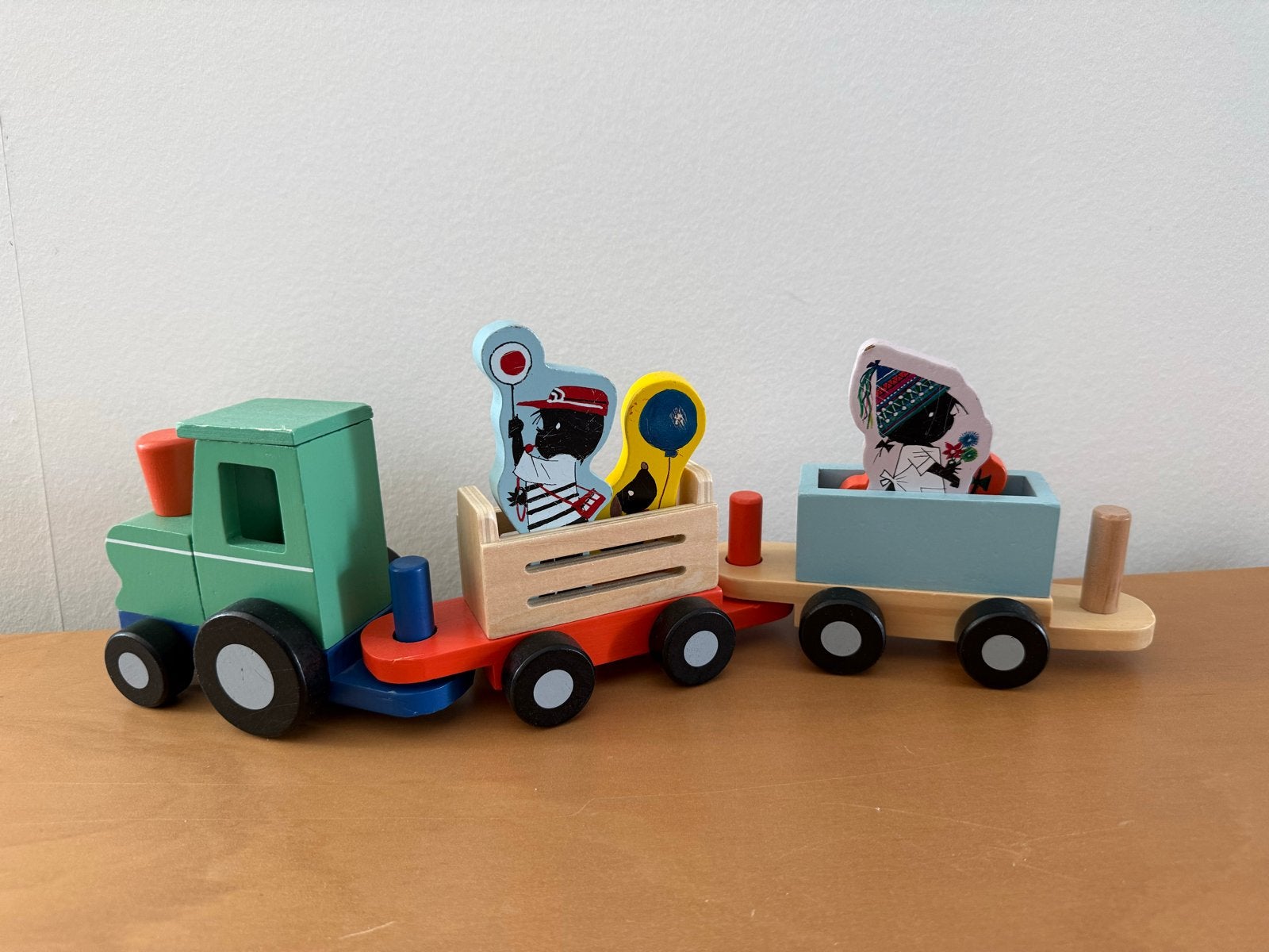 Hema Jip en Janneke houten trein, Kinderen en Baby's, Speelgoed | Houten speelgoed, Ophalen of Verzenden, Gebruikt, Duw- of Trekspeelgoed
