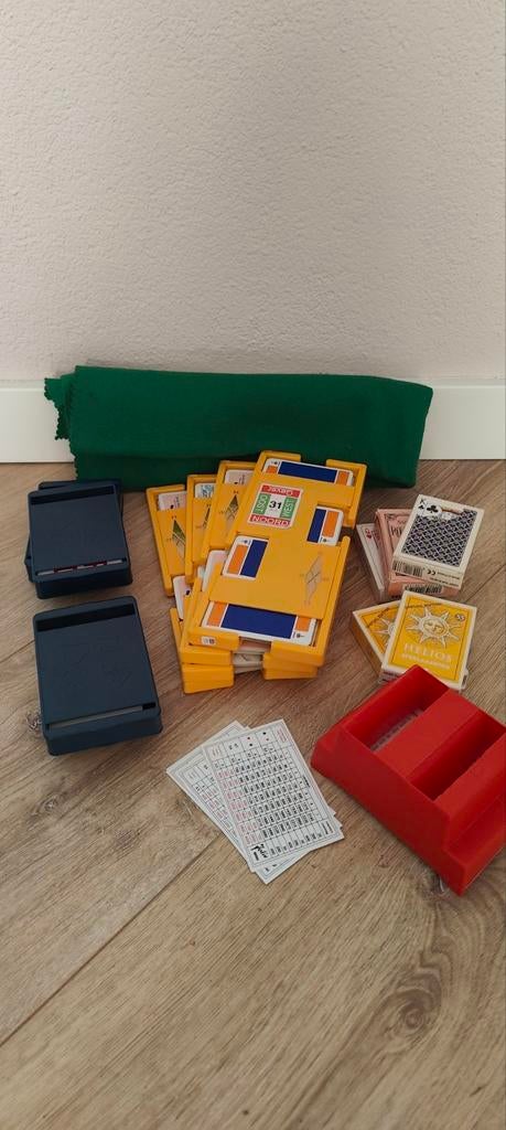 Bridge spelset met kaarten en houders, Drie of vier spelers, Ophalen of Verzenden, Gebruikt, Onbekend