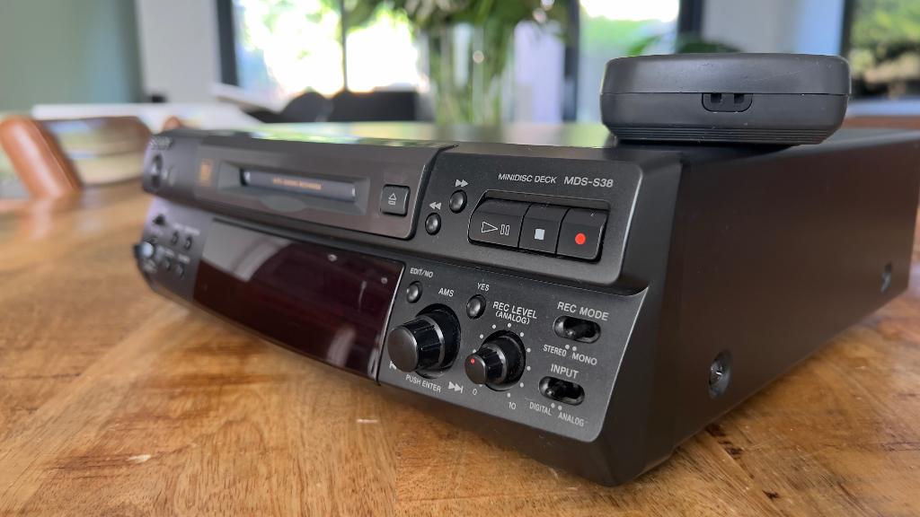 Sony MDS-38 minidisc speler MET EEN DEFECT, Ophalen of Verzenden, Minidisc-speler