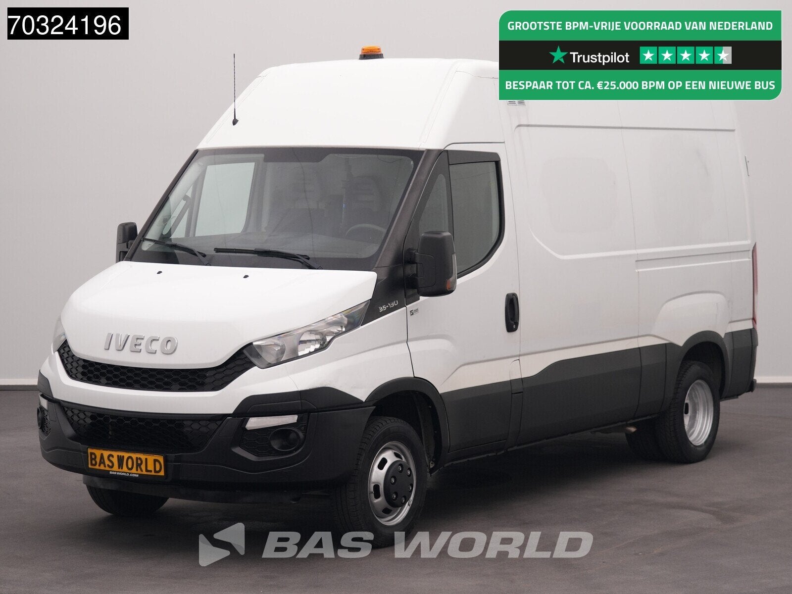 Iveco Daily 35C13 Dubbellucht L2H2 3,5t Trekhaak Airco Cruis, Auto's, Bestelauto's, Euro 5, Stof, Gebruikt, Iveco