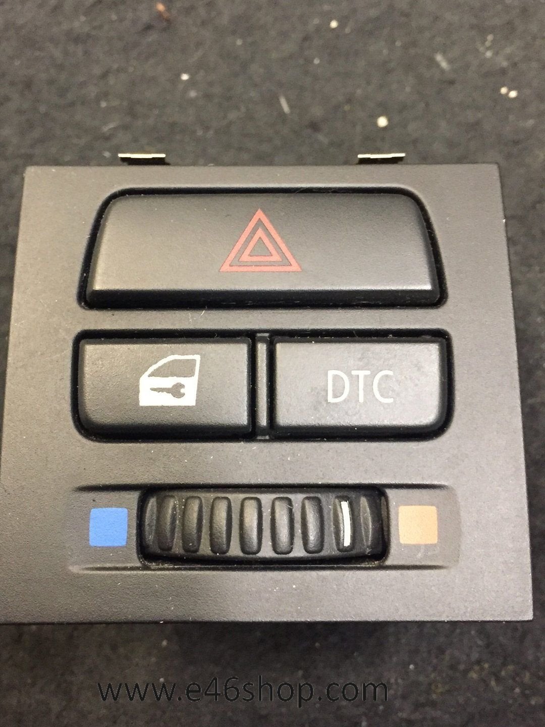 CV DSC  alarmlicht schakelaar BMW E90 E91  oem 6945652, Gebruikt, -, -, Ophalen of Verzenden