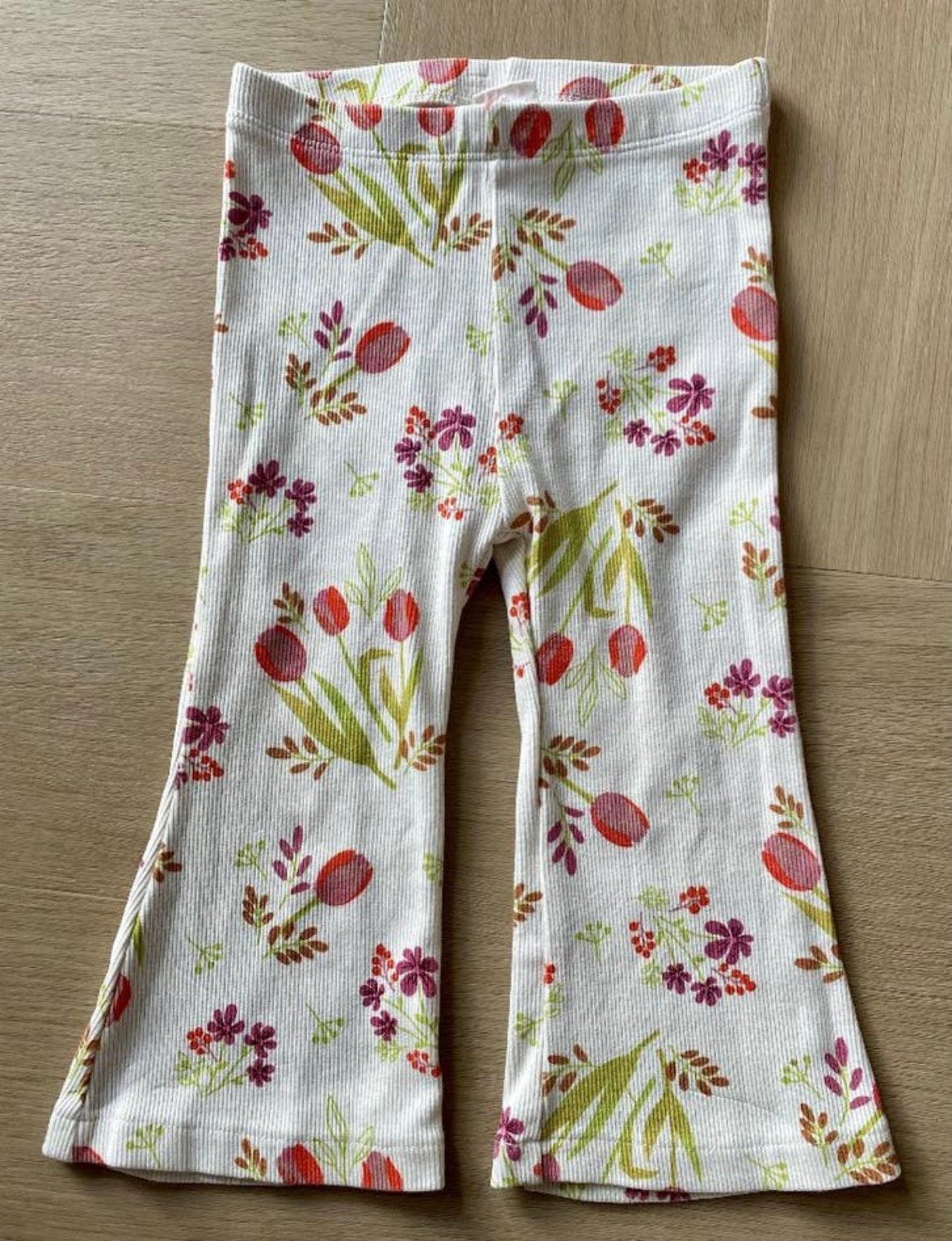 HEMA flared broekje maat 80 | babykleding meisje, Ophalen of Verzenden, Zo goed als nieuw, Meisje, Broekje