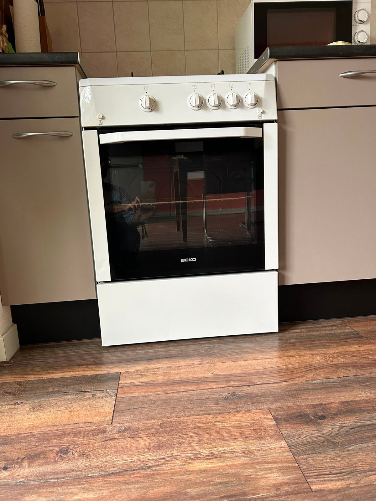 Beko Gasfornuis met Oven  - gratis ophalen, Ophalen, Gebruikt, 60 cm of meer, Grill