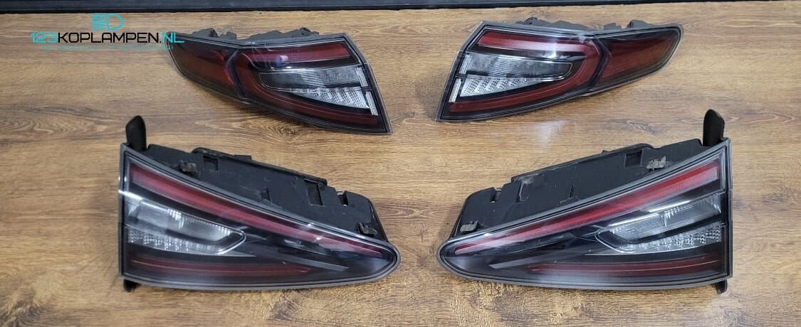 Alfa Romeo Stelvio QV Facelift Achterlicht links rechts, Gebruikt, -, -, Ophalen of Verzenden