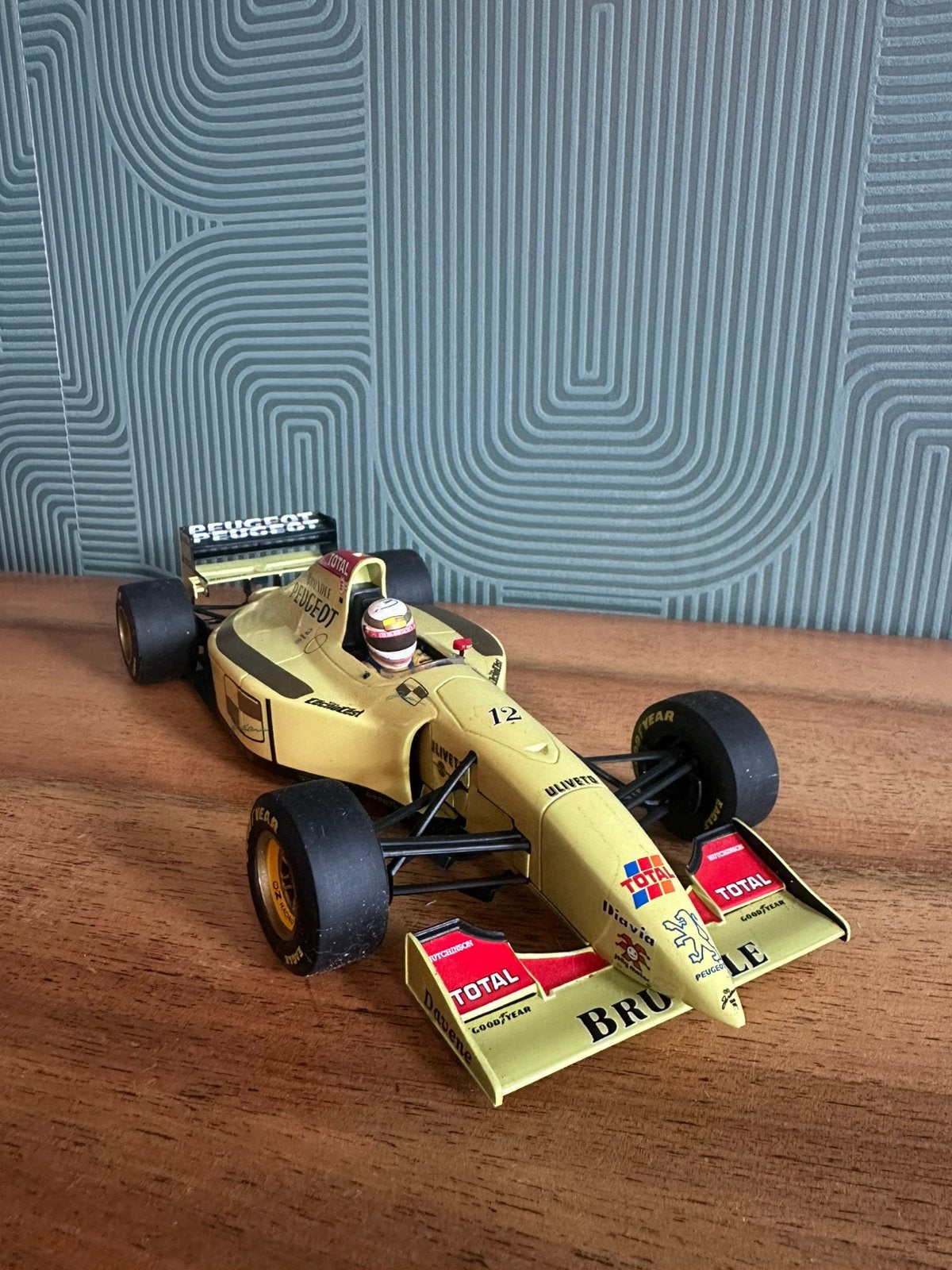 Minichamps 1:18 - Jordan Peugeot F1 1996 #12, Hobby en Vrije tijd, Modelauto's | 1:18, Ophalen of Verzenden, Gebruikt, Auto, MiniChamps