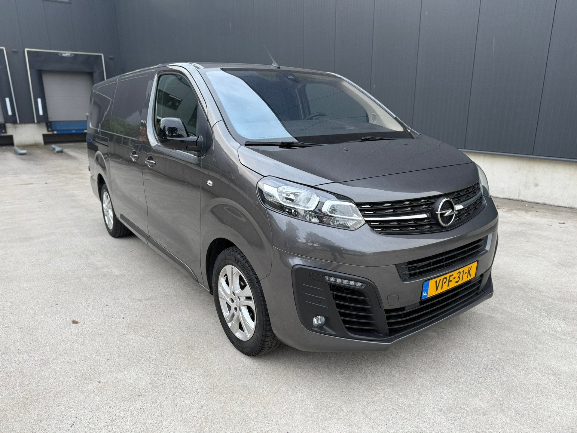 Opel Vivaro 2.0 CDTI L3H1 Innovation, Auto's, Gebruikt, Euro 6, 4 cilinders, Leder en Stof