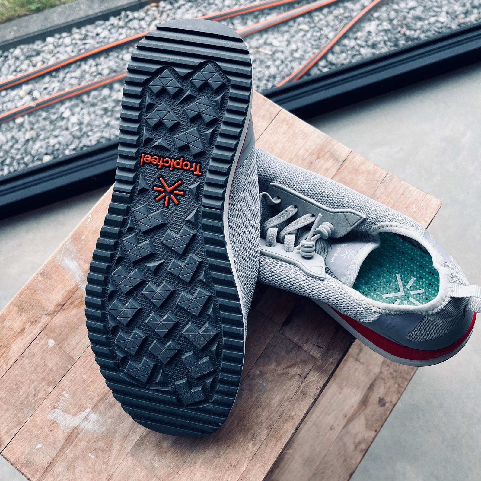 Tropicfeel 42 reissneaker, Overige kleuren, Nieuw, Ophalen of Verzenden, Sneakers of Gympen