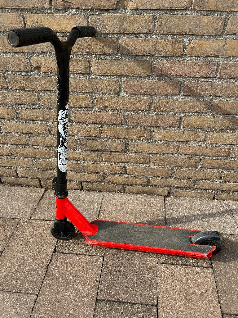 Rode stuntstep Oxelo, Fietsen en Brommers, Ophalen, Gebruikt, Gewone step, Oxelo
