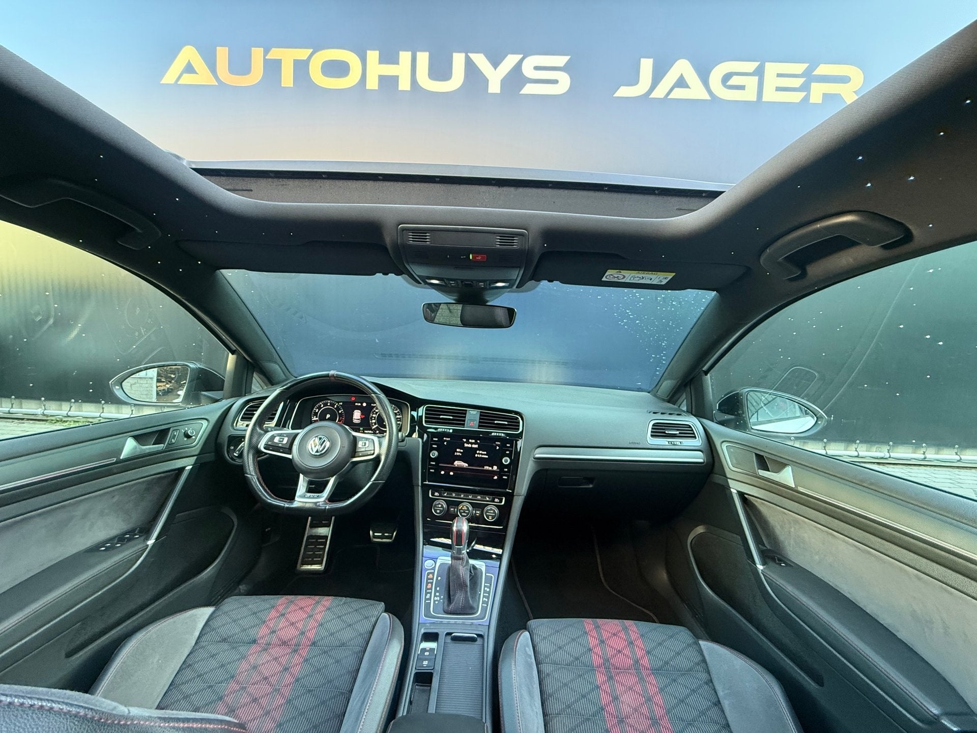 Volkswagen Golf 2.0 TSI GTI TCR Sterhemel Pano Acc Keyless V, Auto's, Gebruikt, 4 cilinders, 1984 cc, Wit