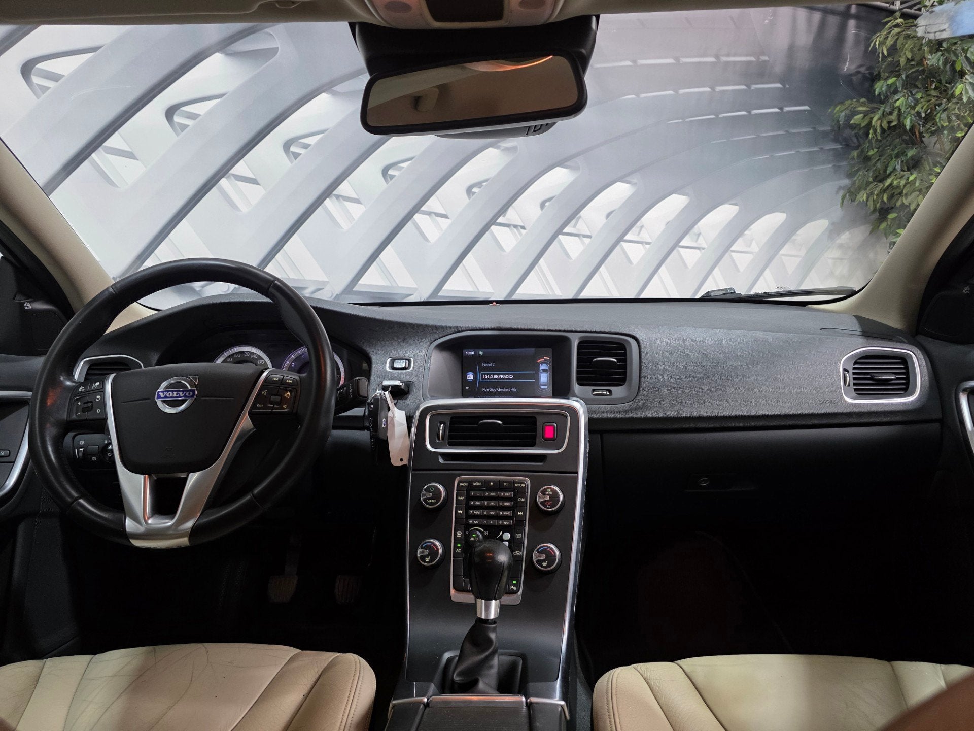 Volvo S60 2.0T Summum, Auto's, Voorwielaandrijving, Euro 5, Automatische klimaatregeling, Beige