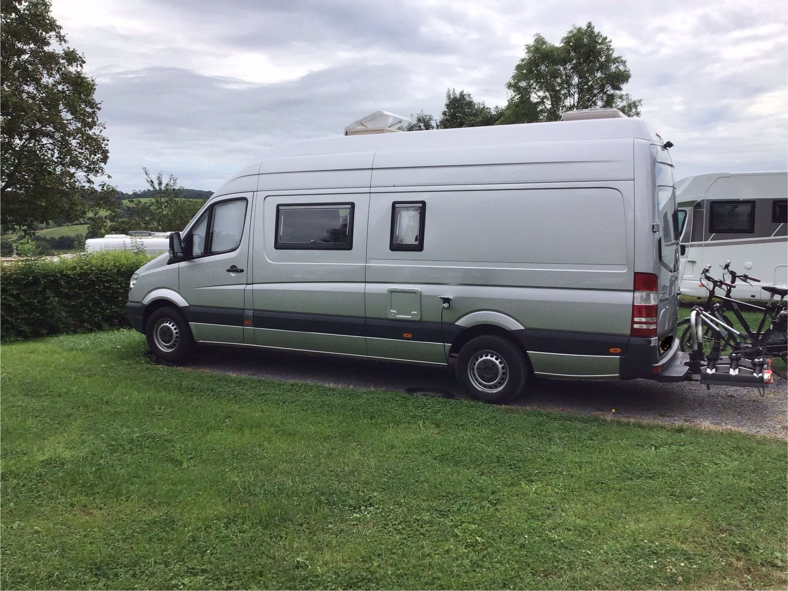 Buscamper Mercedes Sprinter L3 H3 ideaal voor lange mensen, Caravans en Kamperen, Automaat, Chemisch toilet, Tot en met 2, Diesel