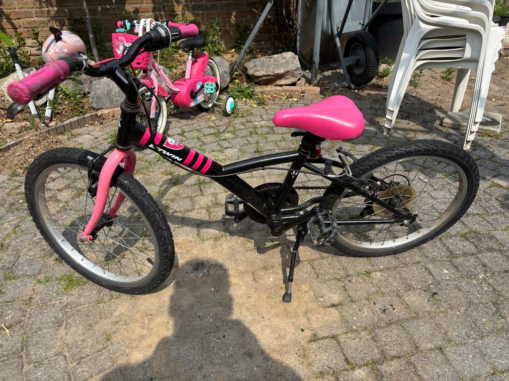 B'Twin kinderfiets 20 inch - Zwart/Roze, Ophalen, Zo goed als nieuw