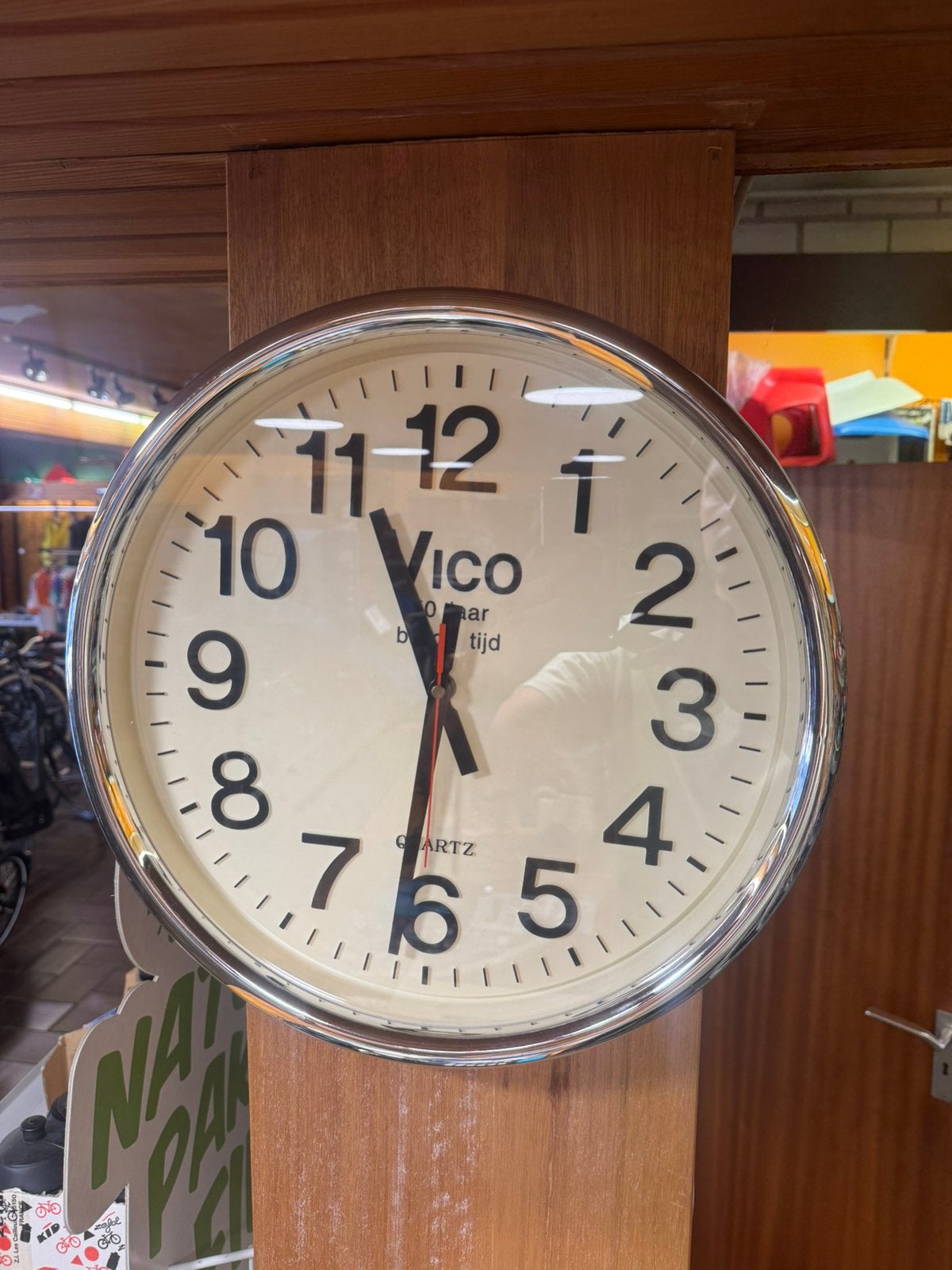 Vico klok op battery (Nr: 2288), Ophalen, Nieuw, Wandklok