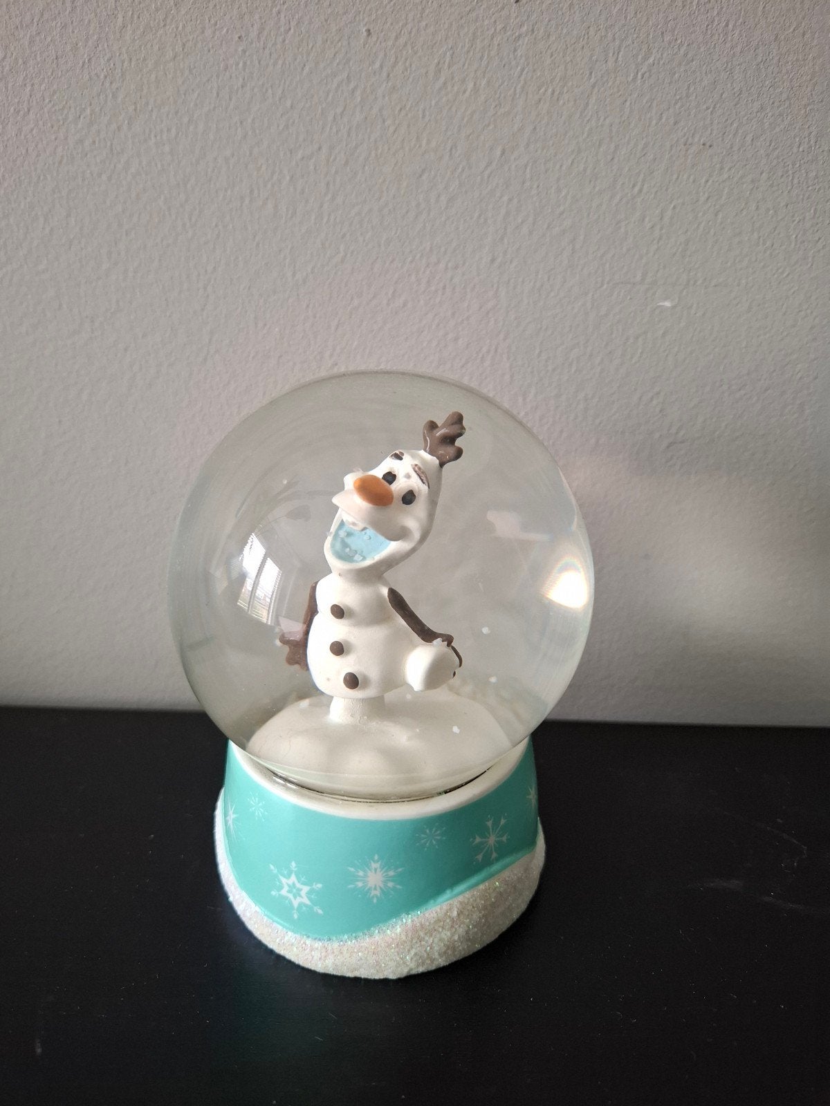 Disney Frozen Olaf Sneeuwbol, Ophalen of Verzenden, Overige figuren, Zo goed als nieuw, Beeldje of Figuurtje