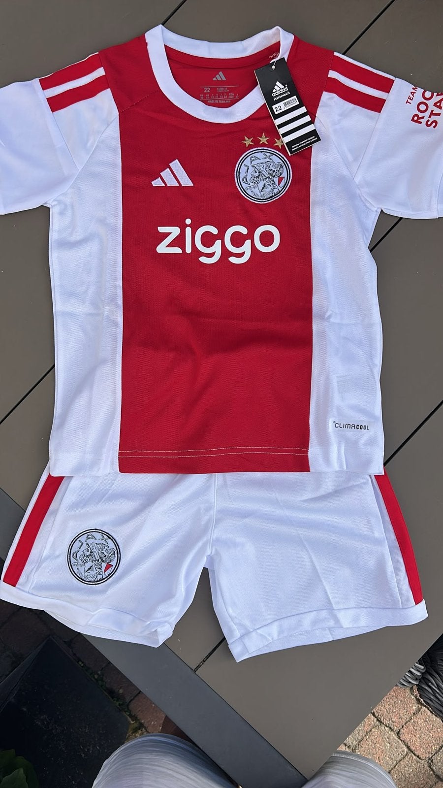 Ajax tenue 2026/2027 met sokken - Maat 140/146, Ophalen of Verzenden, Nieuw, Jongen of Meisje