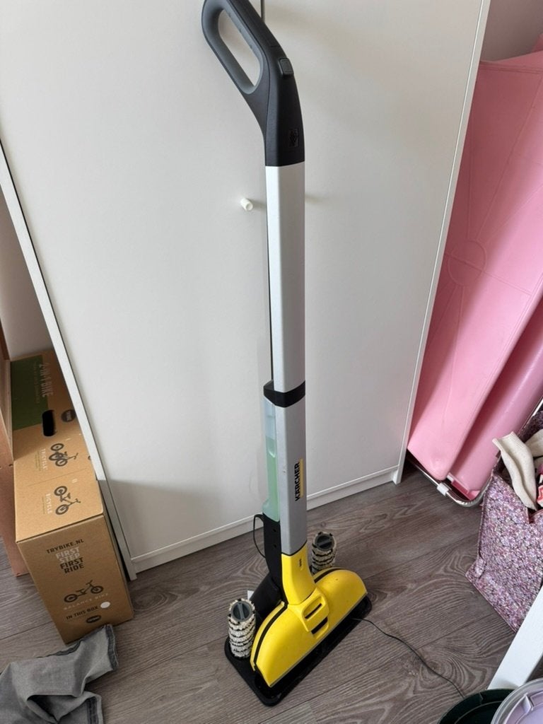 Karcher dweilmachine, Ophalen, Dweilemmer, -bak, of -wagen
