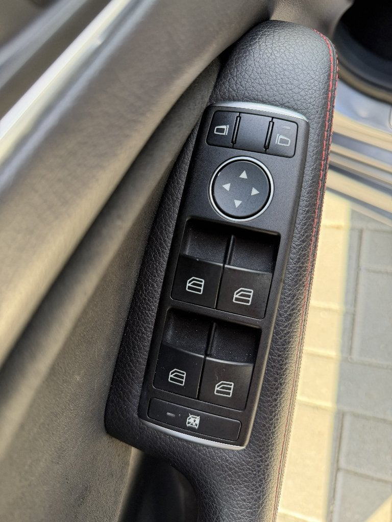 Foto 17 van Mercedes-Benz A180 I 7G-DCT I Carplay I APK 9/2027
