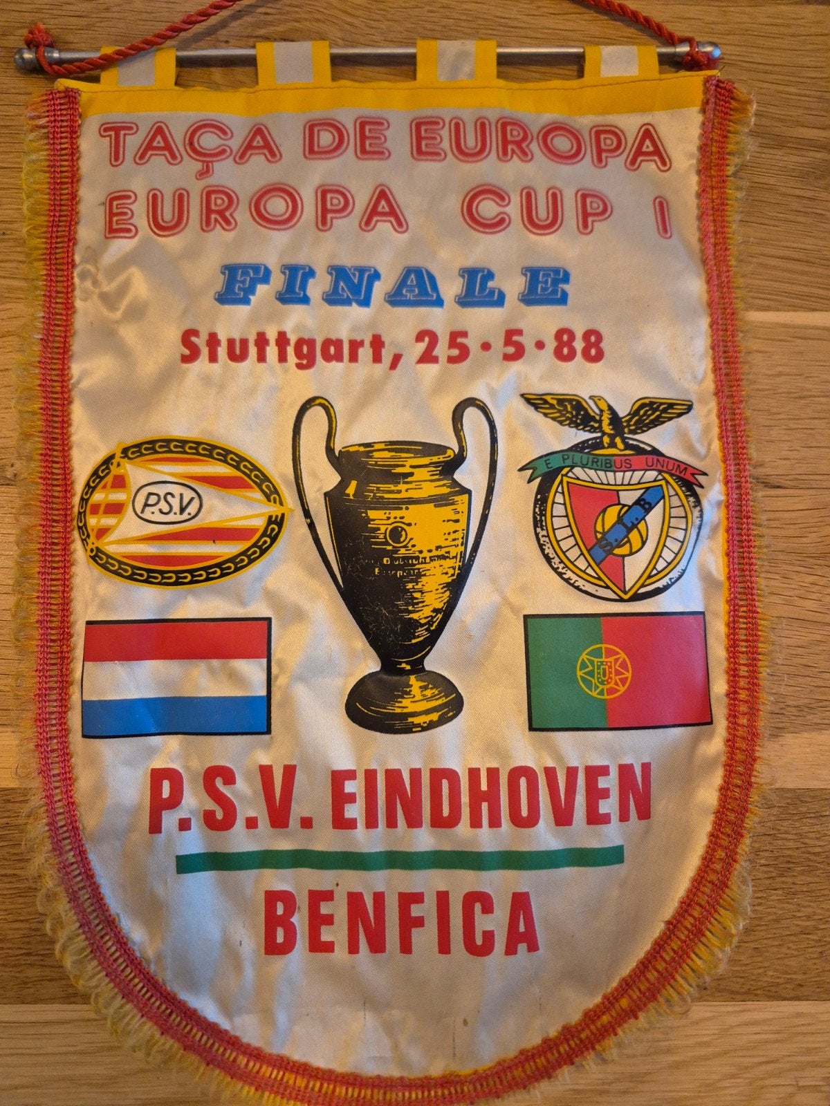 PSV Eindhoven vs Benfica Europa Cup I Finale 1988 Vaantje, Verzamelen, Ophalen of Verzenden, Gebruikt, PSV, Vaantje of Sjaal