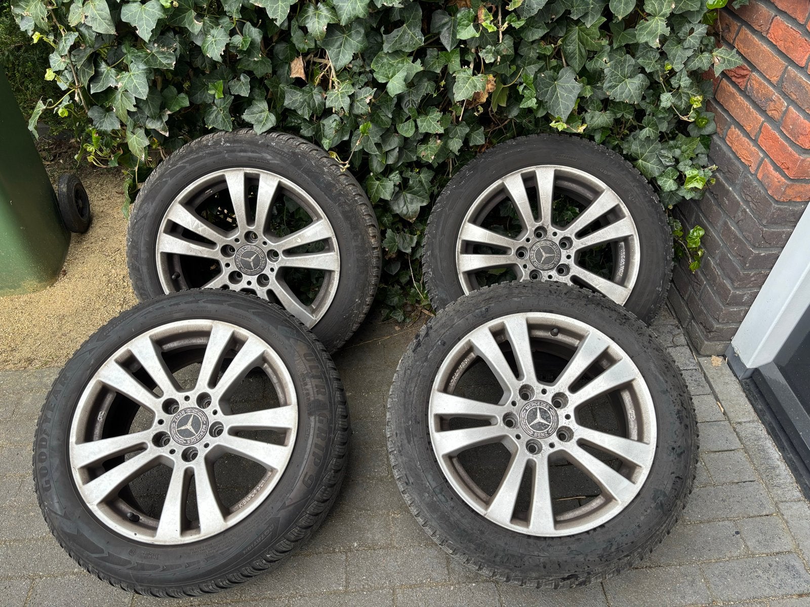 Mercedes-Benz w204 Winterbanden met Velgen - 205/55R16, Ophalen, Gebruikt, 16 inch, Banden en Velgen