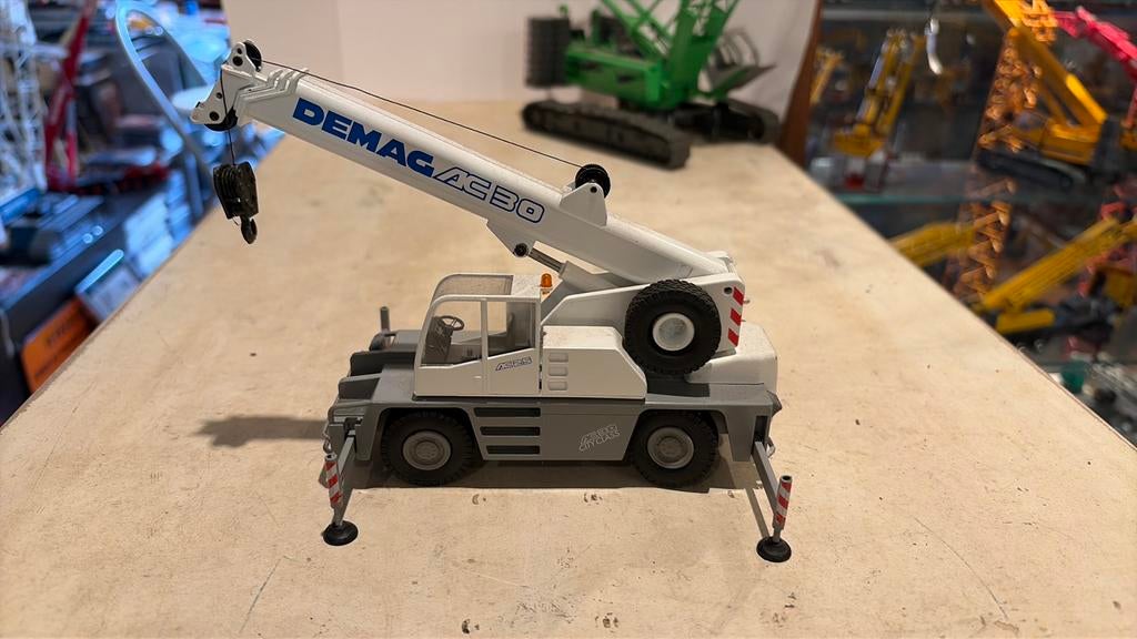 Demag AC 30 Conrad, Hobby en Vrije tijd, Ophalen of Verzenden, Gebruikt, Hijskraan, Tractor of Landbouw, Conrad