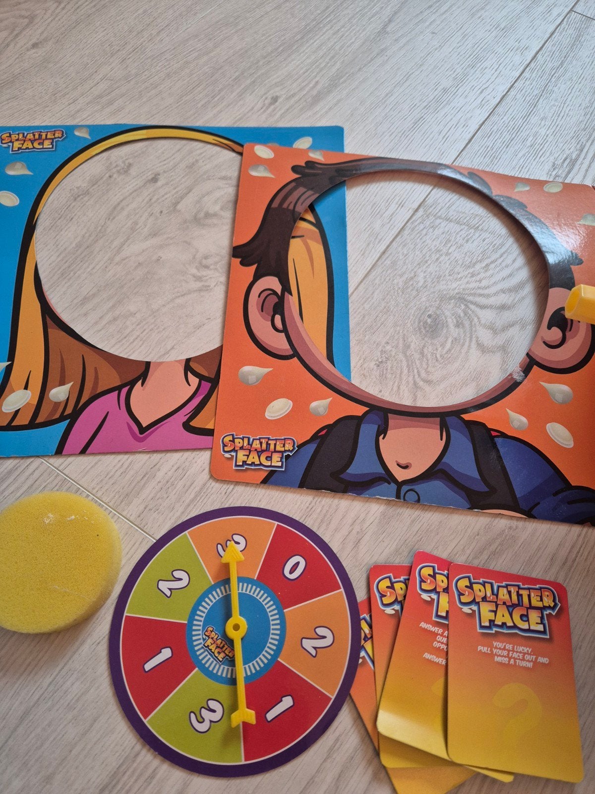 Splatter Face Spel - Hilarisch Gezinsspel, Een of twee spelers, Ophalen, Gebruikt, Hasbro