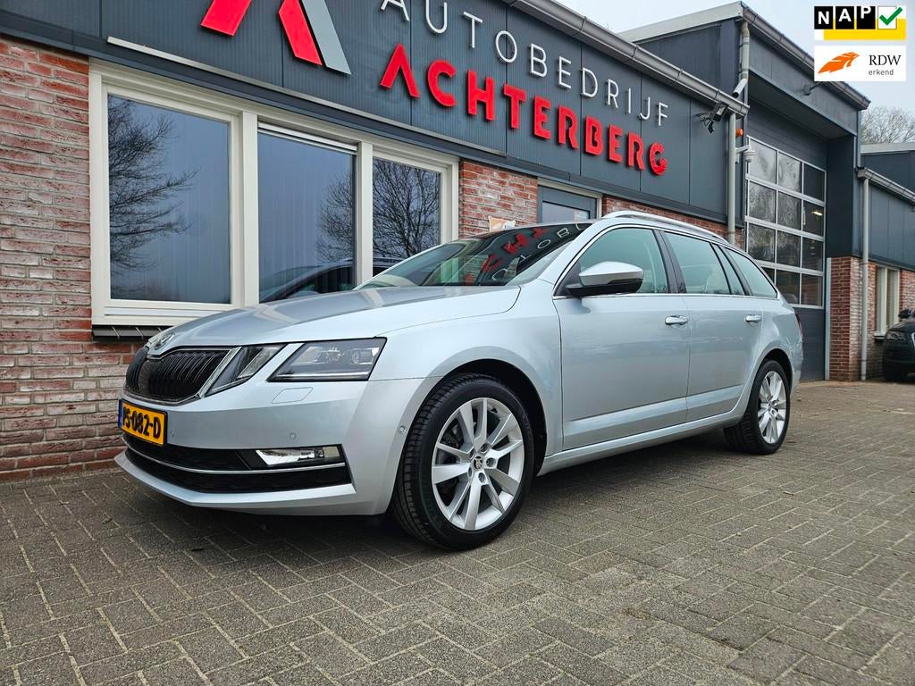 Skoda Octavia Combi 1.0 TSI Greentech Style Business Carplay, Voorwielaandrijving, Gebruikt, 49 €/maand, Handgeschakeld