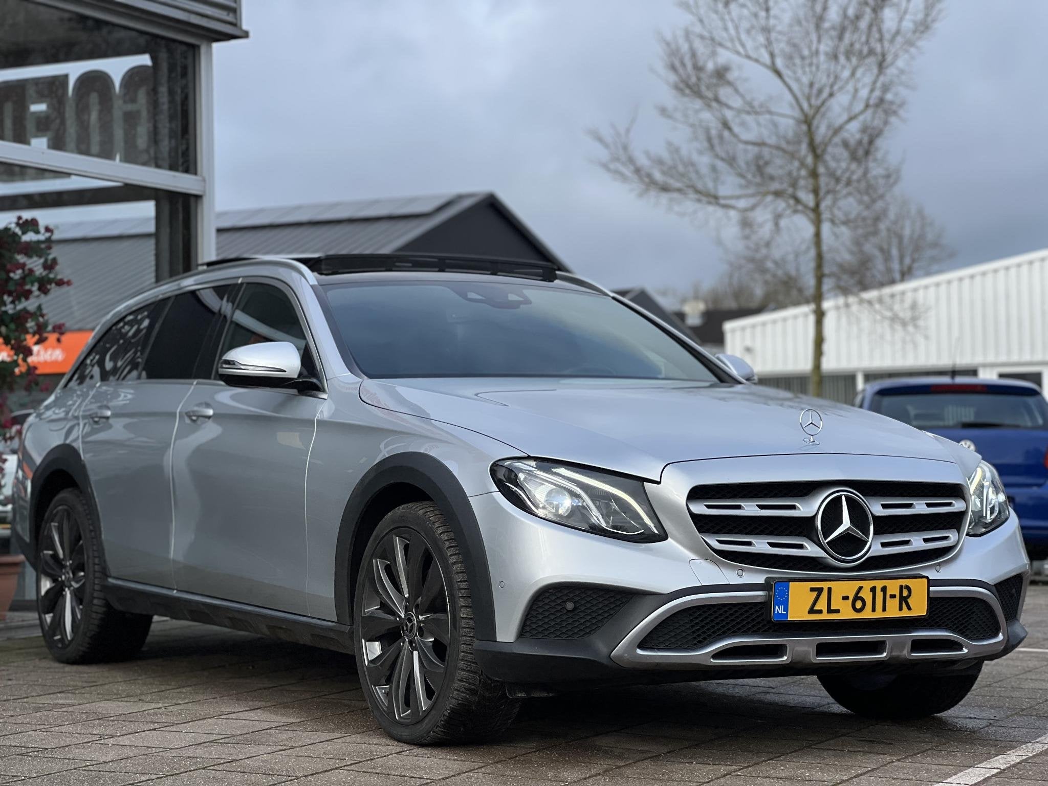 Mercedes-Benz E-klasse All-Terrain 220 d 4MATIC Business / P, Auto's, Automaat, 1800 kg, Gebruikt, 4 cilinders