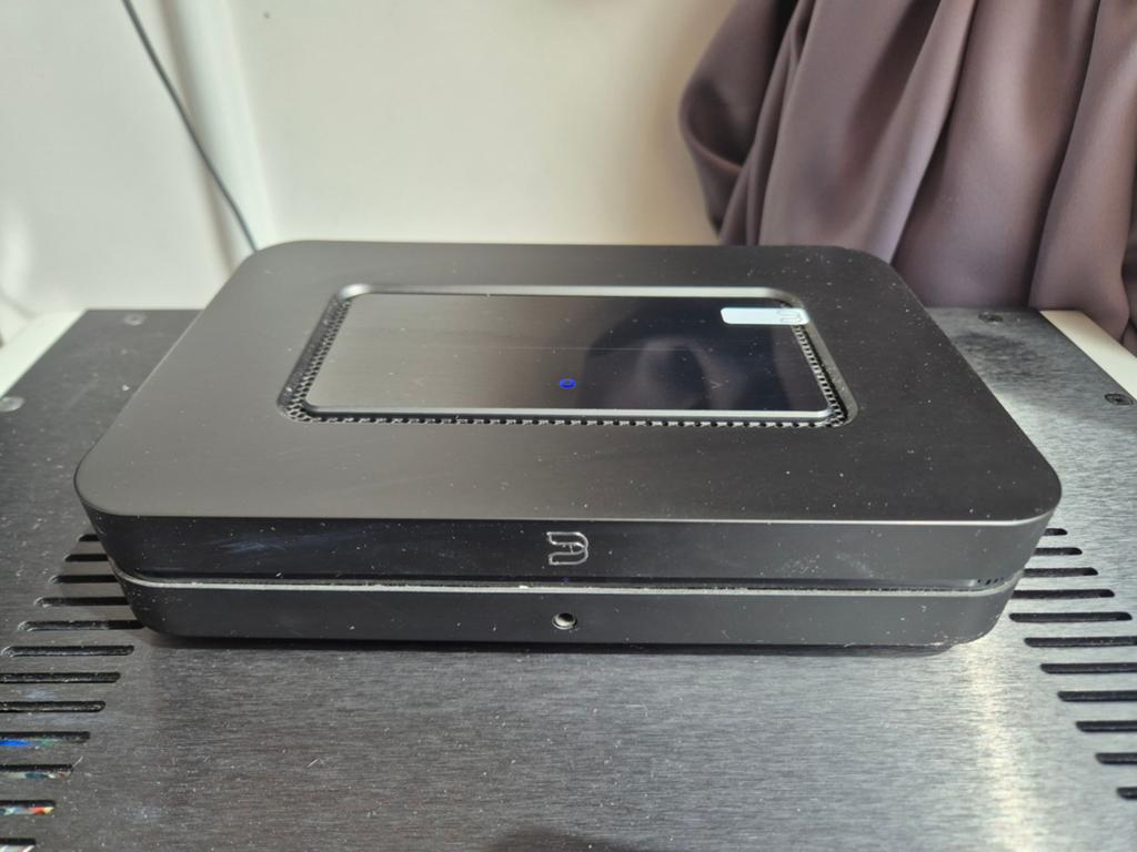 Bluesound N130 ZGAN, Ophalen of Verzenden, Zo goed als nieuw