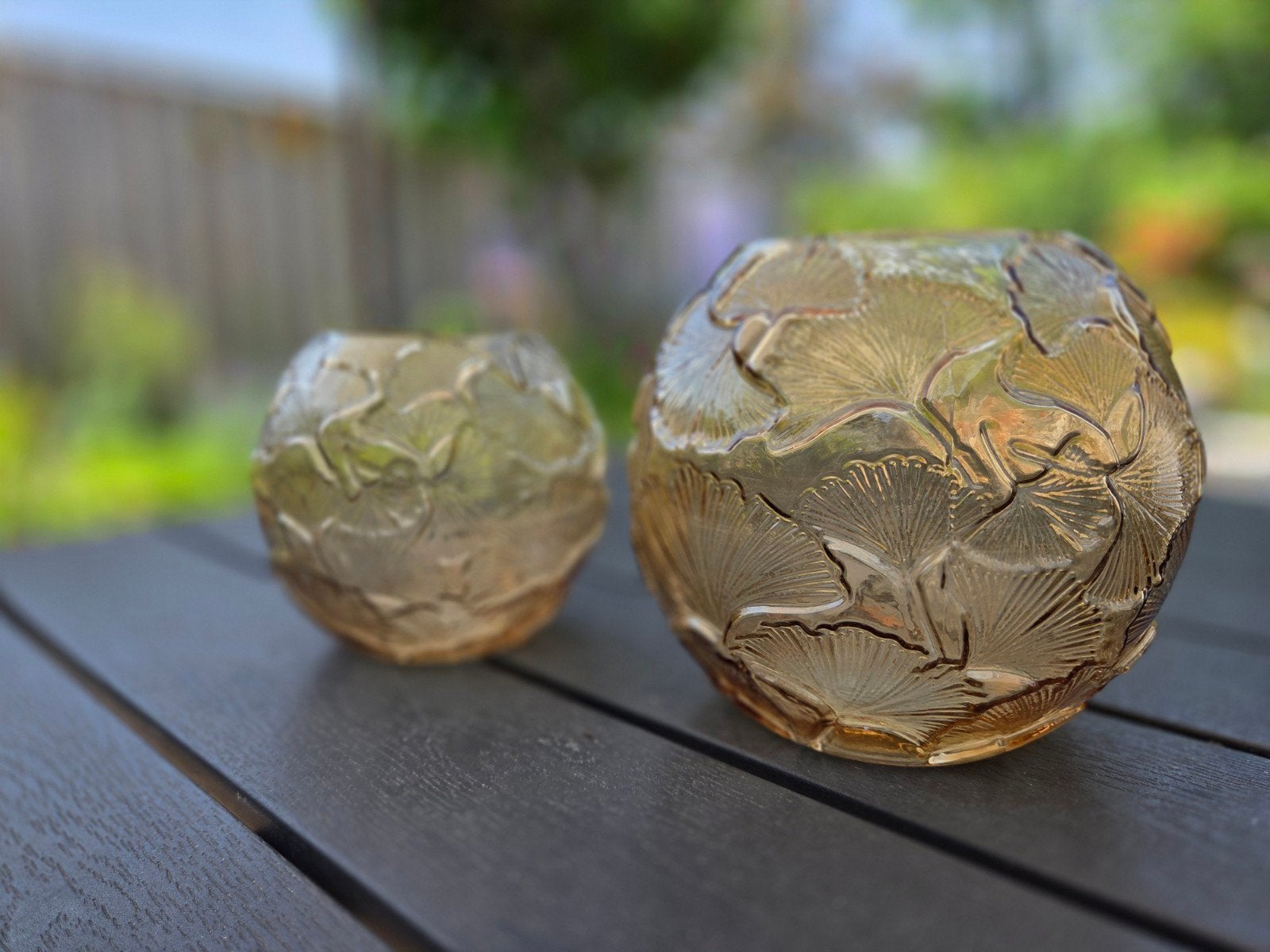 Set van 2 rookglas ginkgo bladvazen/windlichten, Huis en Inrichting, Woonaccessoires | Vazen, Overige kleuren, Ophalen of Verzenden