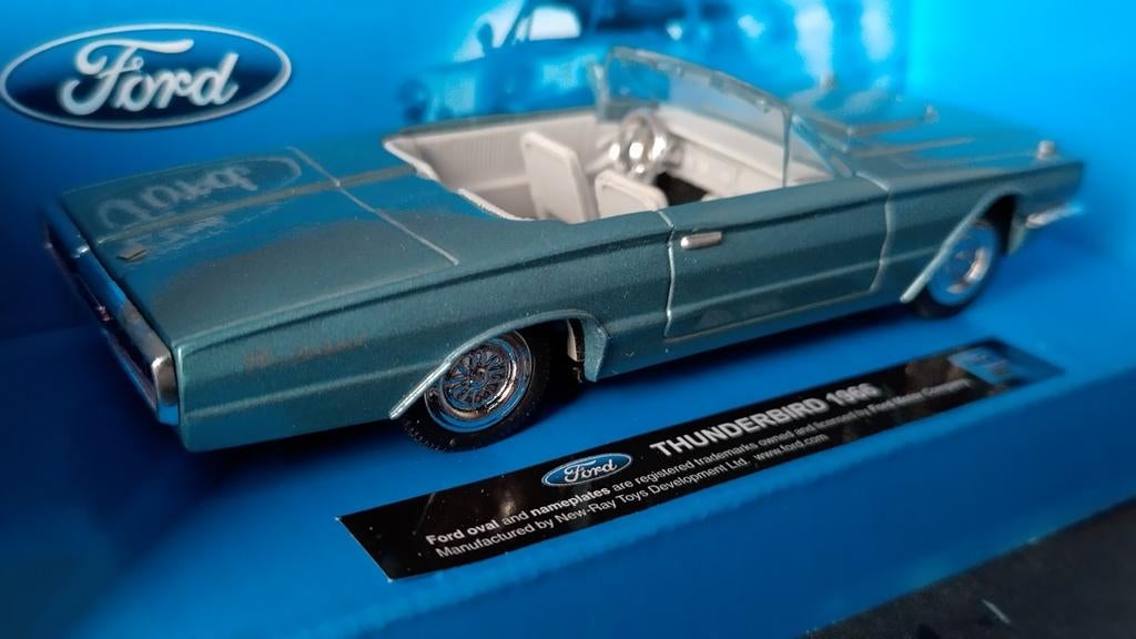Ford Thunderbird 1966 1:43 New Ray City Cruiser Pol, Overige merken, Auto, Verzenden, .