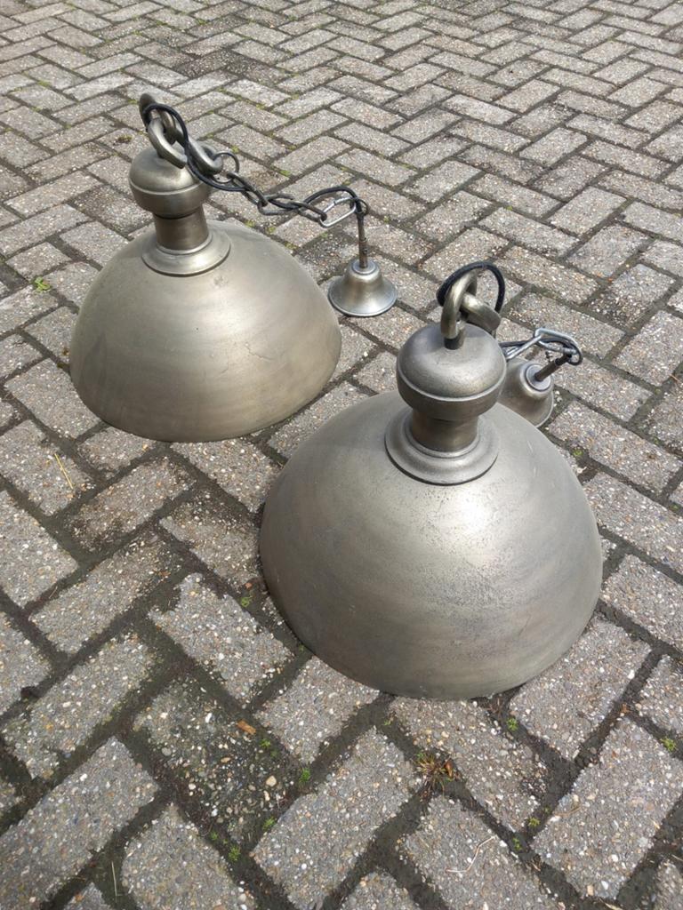 2 zware hanglampen 60 cm, Huis en Inrichting, Ophalen of Verzenden, 50 tot 75 cm