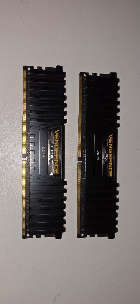 DDR4 32GB KIT (2x16) Corsair Vengenance LPX, 32 GB, DDR4, Ophalen of Verzenden, Zo goed als nieuw