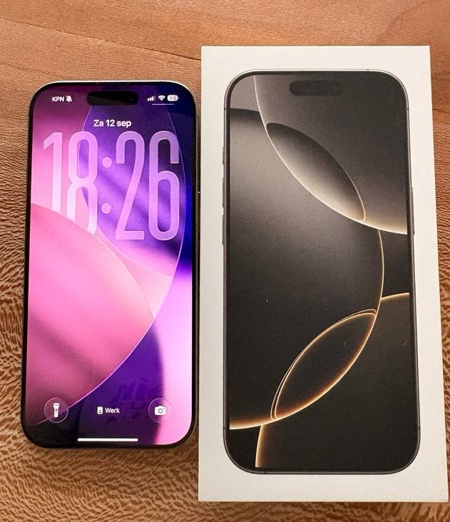 iPhone 16 Pro 512GB - Simlockvrij met Apple Aankoopbon, Telecommunicatie, 512 GB, Zo goed als nieuw, Zonder simlock, Grijs
