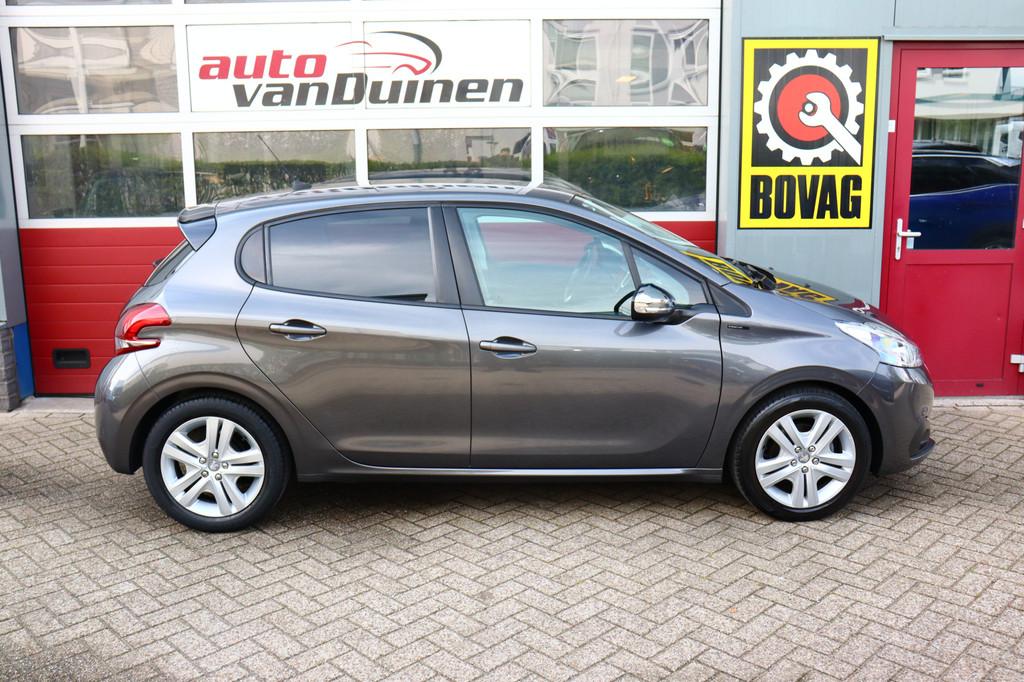 Peugeot 208 1.2 PureTech Signature O.a: PDC, Airco, Navi, Ca, 83 pk, Stof, 1199 cc, Met garantie (alle)