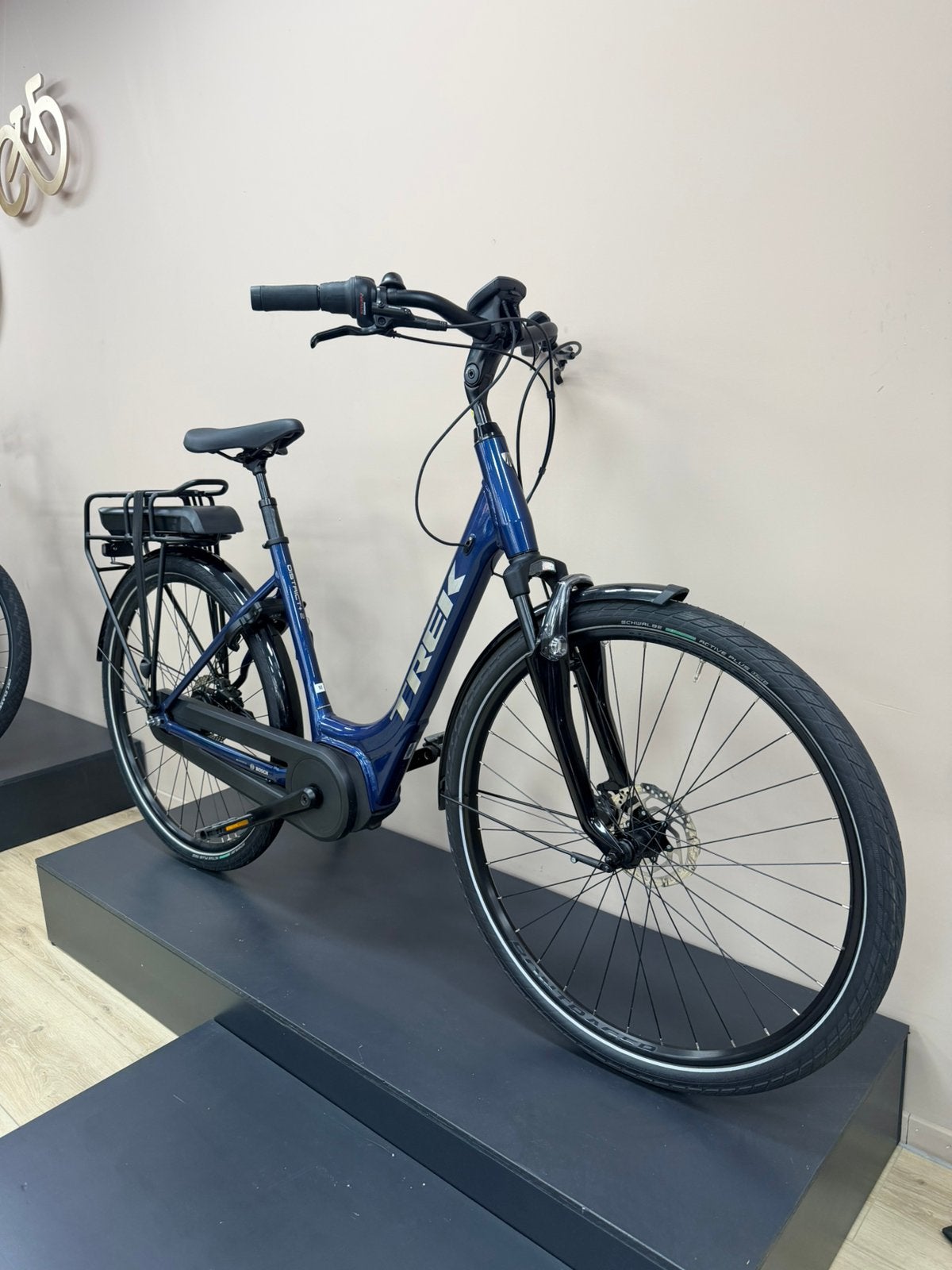Trek district 2+/ 500wh/ active plus/ DEMO/ 140km, Ophalen, Zo goed als nieuw, Overige merken