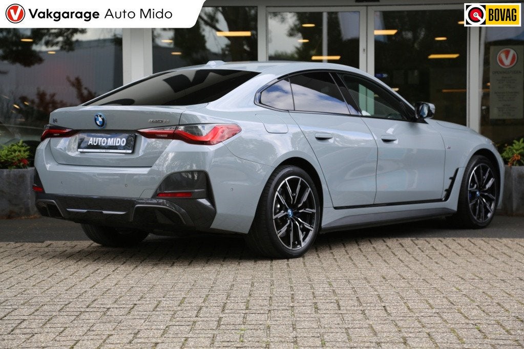 BMW i4 Gran Coupé 35 eDrive M Sport | BTW aftrekbaar | 1e e, Auto's, BMW, 12 maanden, 0 cilinders, Gebruikt, Zwart