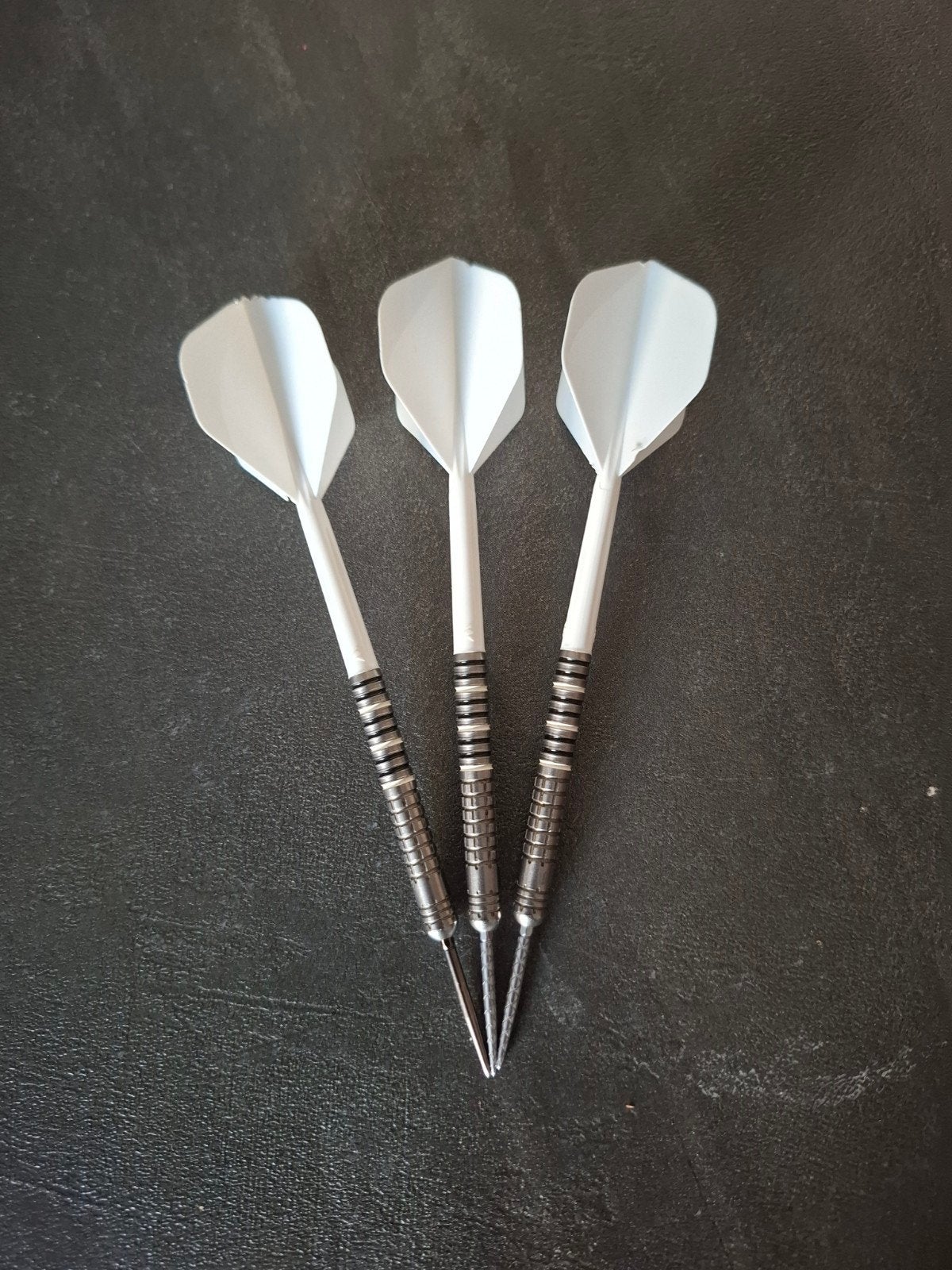 Target Chris Dobey Swiss Point 90% - Dartpijlen 22G, Ophalen of Verzenden, Zo goed als nieuw, Pijlen