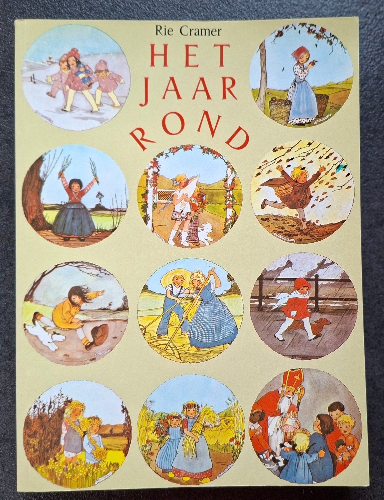 Rie Cramer- Het jaar rond, Ophalen of Verzenden