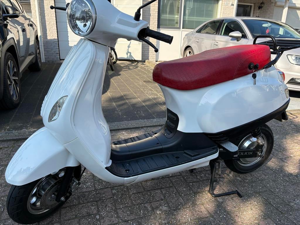 Elektrische scooter - Novox C50, Fietsen en Brommers, Elektrisch, Zo goed als nieuw, Ophalen, Overige merken