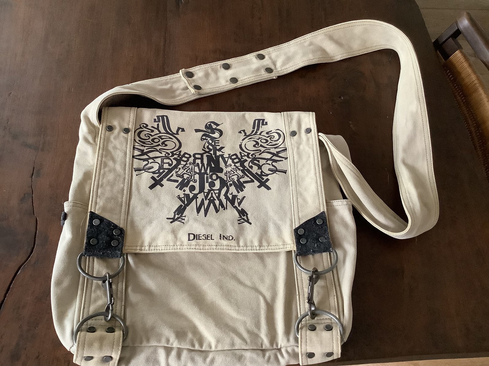 Vintage Diesel schoudertas, Sieraden, Tassen en Uiterlijk, Tassen | Schoudertassen, Ophalen of Verzenden
