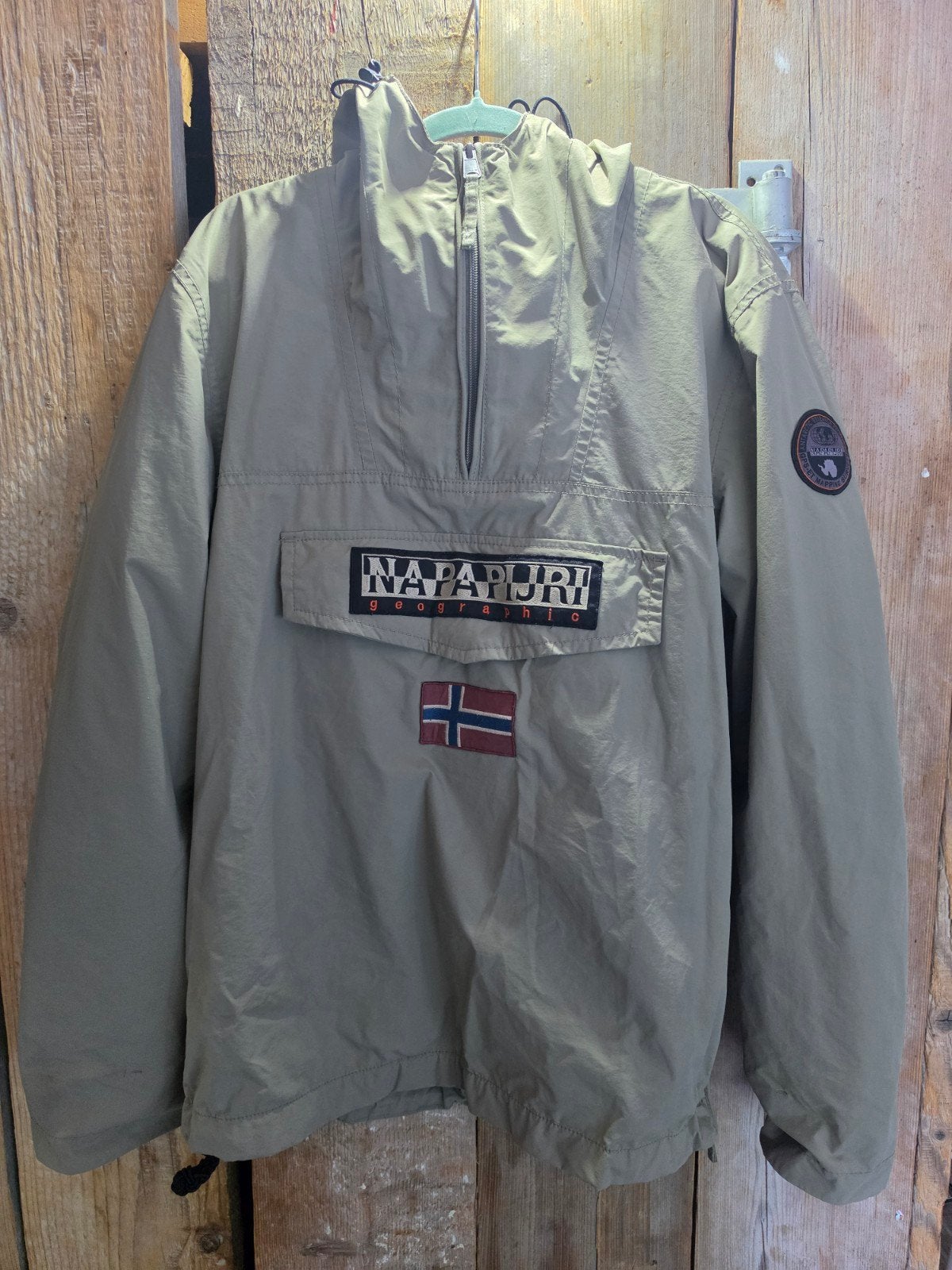 Napapijri Geographic Anorak Jas Maat M, Maat 48/50 (M), Beige, Ophalen of Verzenden, Zo goed als nieuw