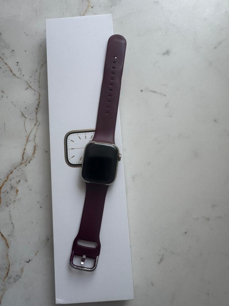Apple Watch series 7 goud 41 mm, Sieraden, Tassen en Uiterlijk, Smartwatches, Gebruikt, Zwart, IOS, Ophalen of Verzenden