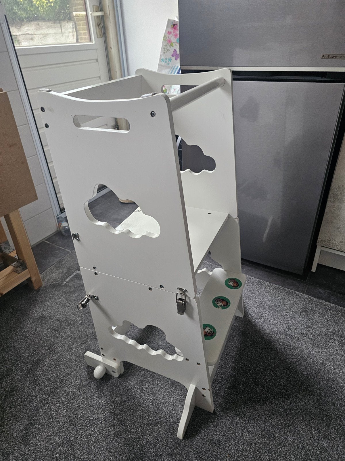 Witte Montessori Leertoren / Keukenhulpje/ tafel- Opvouwbaar, Ophalen, Gebruikt