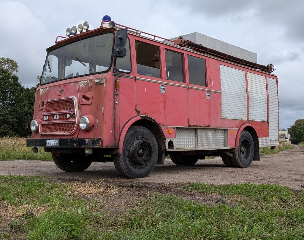 Brandweerwagen/ auto (Kikkerdaf A1300), Camper, Oldtimer 71, Overige merken, Particulier, 6 tot 7 meter, L-zit