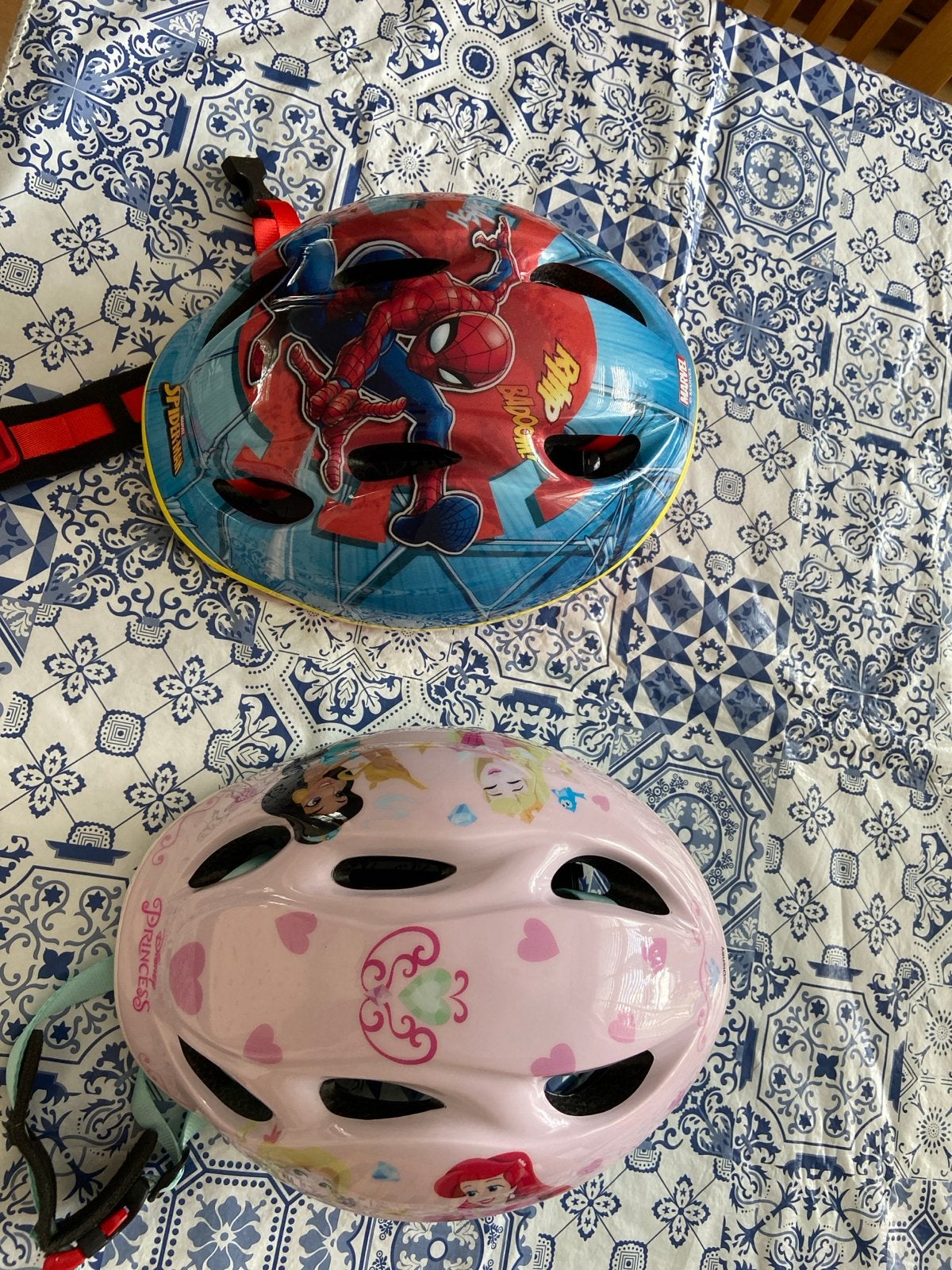 Fietshelmen voor kinderen: Spiderman en Disney Prinsessen, Ophalen, Nieuw, M, Jongen of Meisje