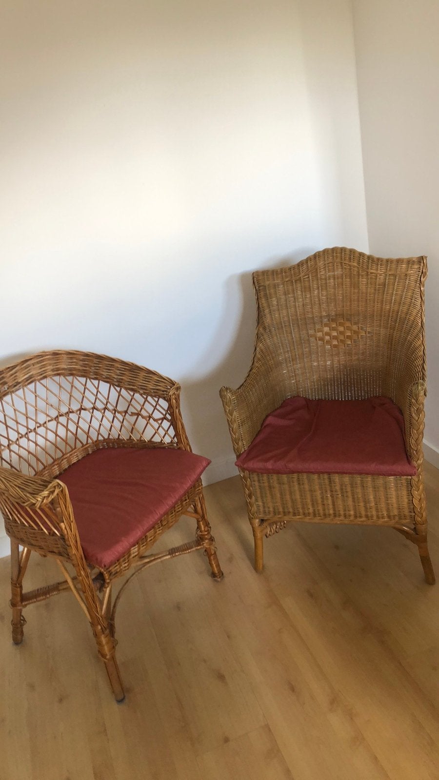 Mooie rieten stoel voor kinderkamer of tuinkamer, Huis en Inrichting, Fauteuils, Ophalen, Zo goed als nieuw, Riet of Rotan