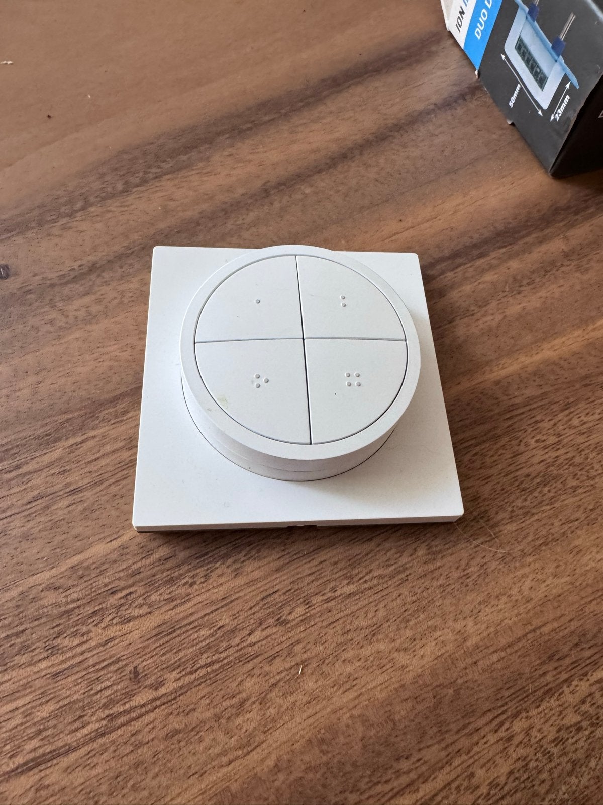 Philips Hue Tap Dial Switch - 4 knoppen draadloze schakelaar, Wit, Kunststof, Ophalen of Verzenden, Draadloos
