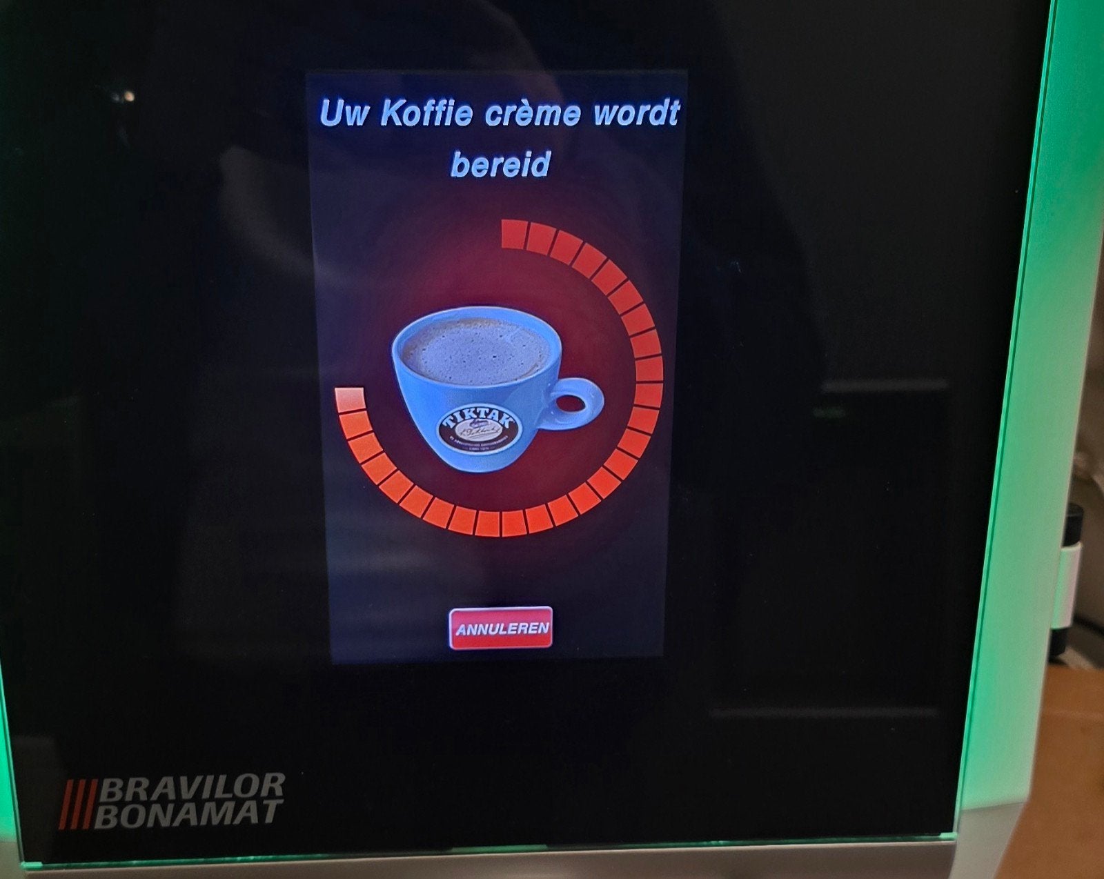 Bravilor Bonamat Esprecious 12 Koffiemachine + Brita filter, Ophalen, 10 kopjes of meer, Koffiemachine, Zo goed als nieuw