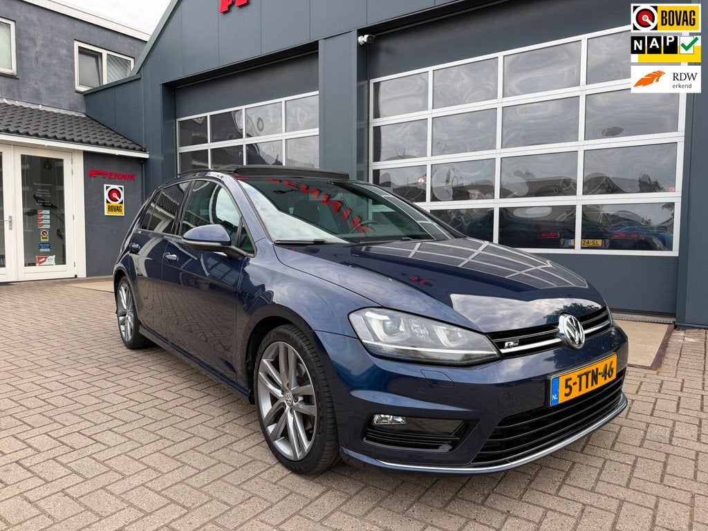 Volkswagen Golf 1.4 TSI Highline 2x R-Line / Pano / Trekhaak, Auto's, Volkswagen, Euro 5, Gebruikt, 4 cilinders, Blauw